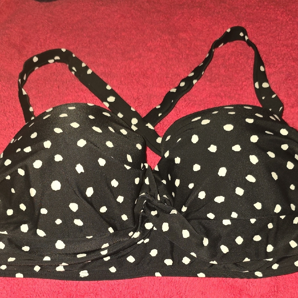 California Sunshine Women's Black/White Polka DOT Twist-Front Bikini Top Size 1